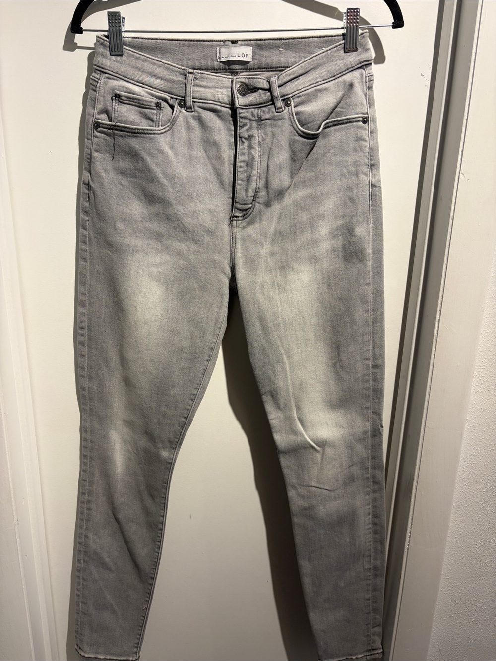 LOFT - women’s Faded Light Gray Skinny Jeans